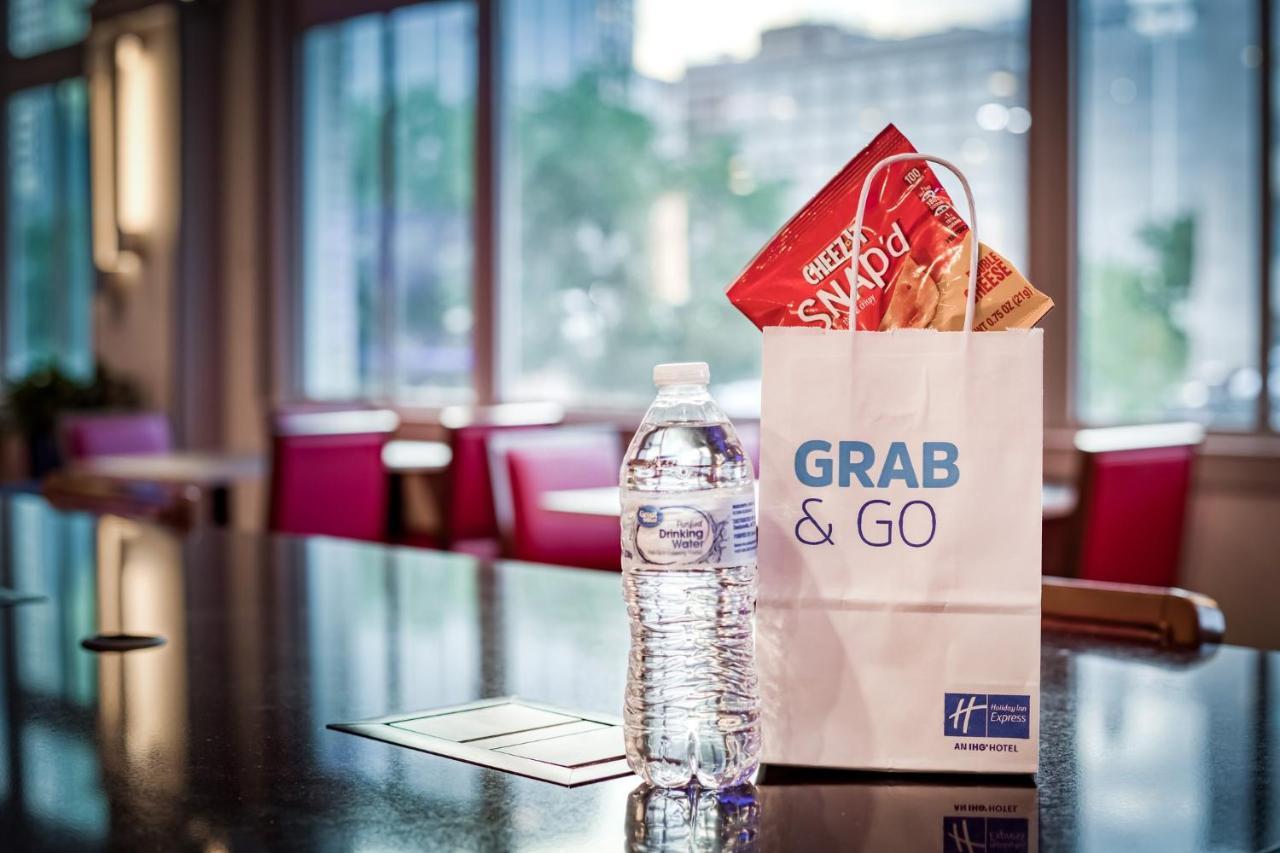 Holiday Inn Express - Kansas City Downtown By Ihg Exterior foto