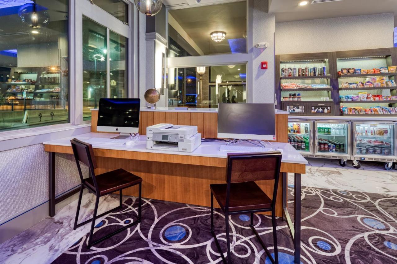 Holiday Inn Express - Kansas City Downtown By Ihg Exterior foto