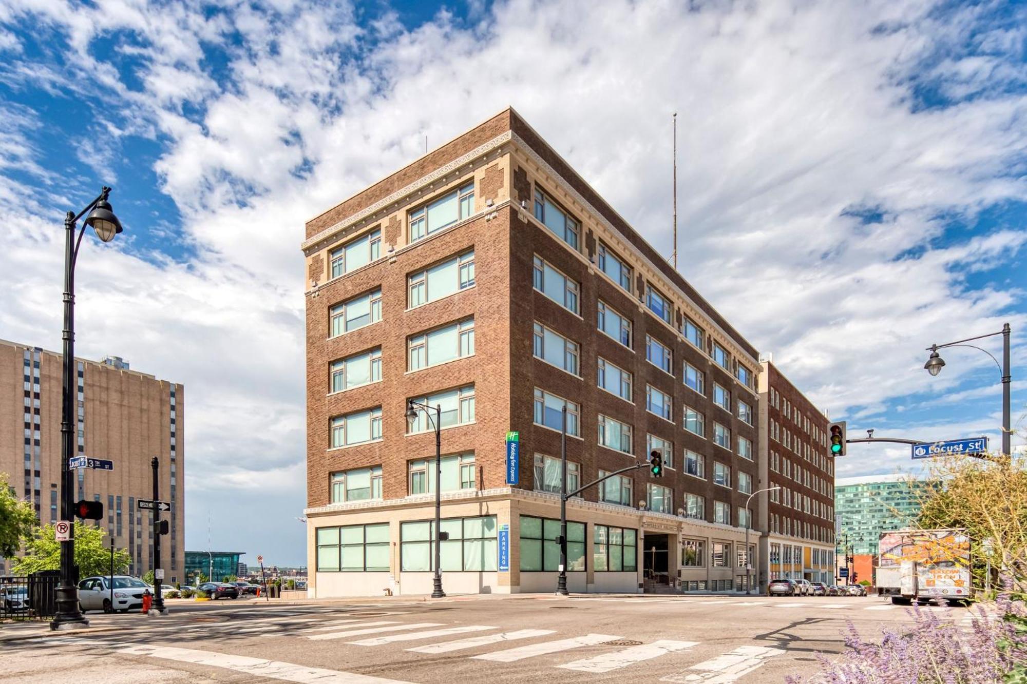Holiday Inn Express - Kansas City Downtown By Ihg Exterior foto